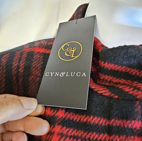 CYN & LUCA M Single Breasted Plaid Coat - Picture 4 of 11